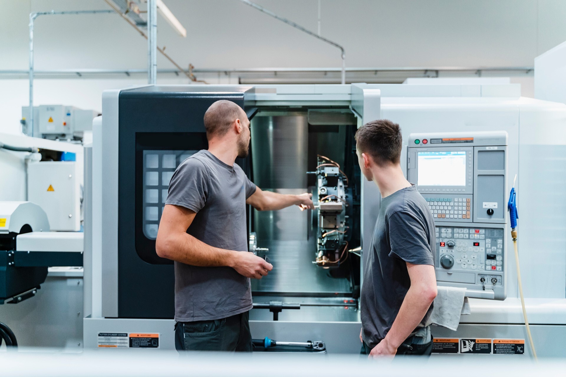 Protect Your Production: How the FOERSTER Service Team Keeps NDT Systems Running at Their Best